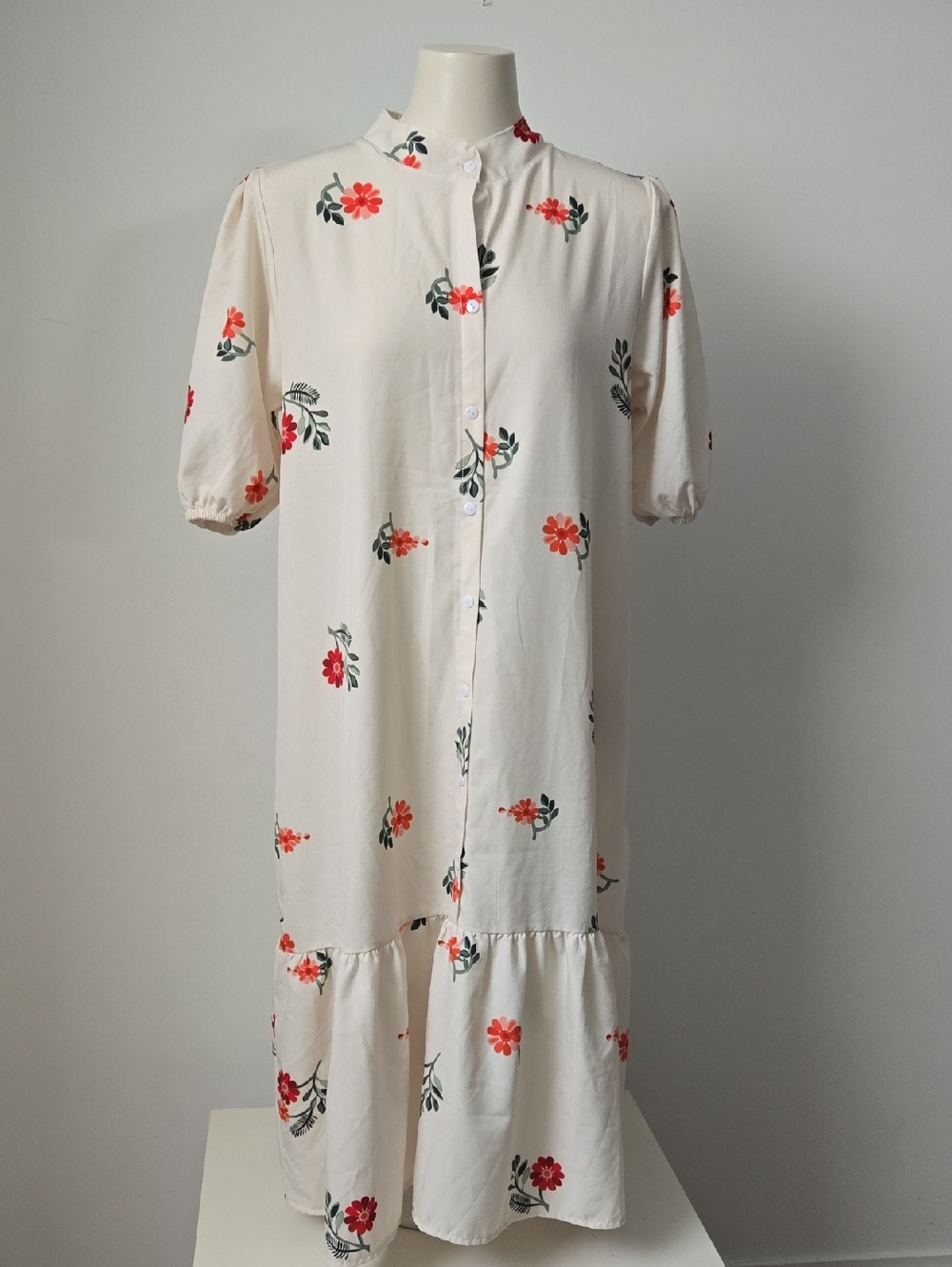 4/$20 ❤️ Cream Floral Button-Front Midi Dress (M)